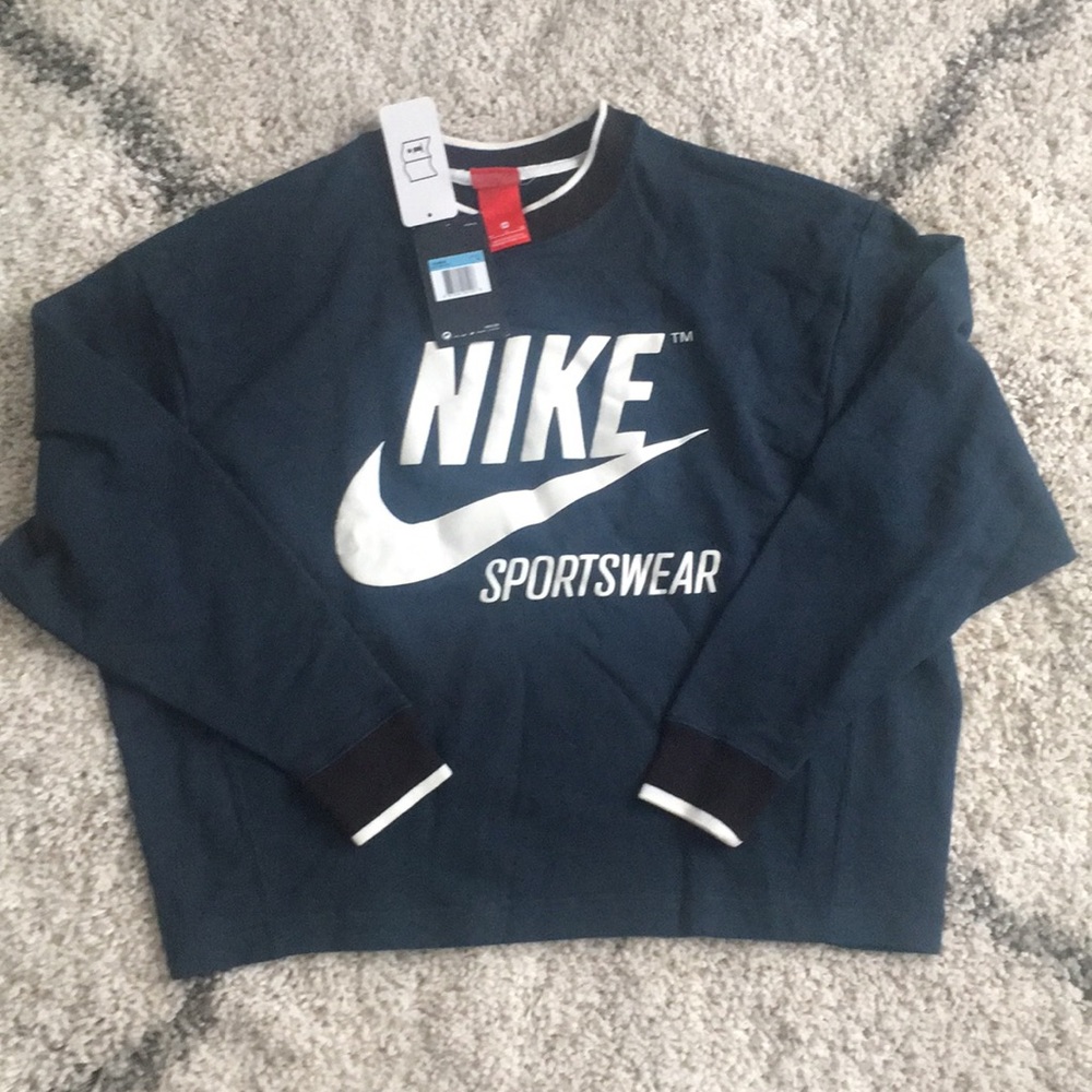 Nike sportswear pullover sweatshirt